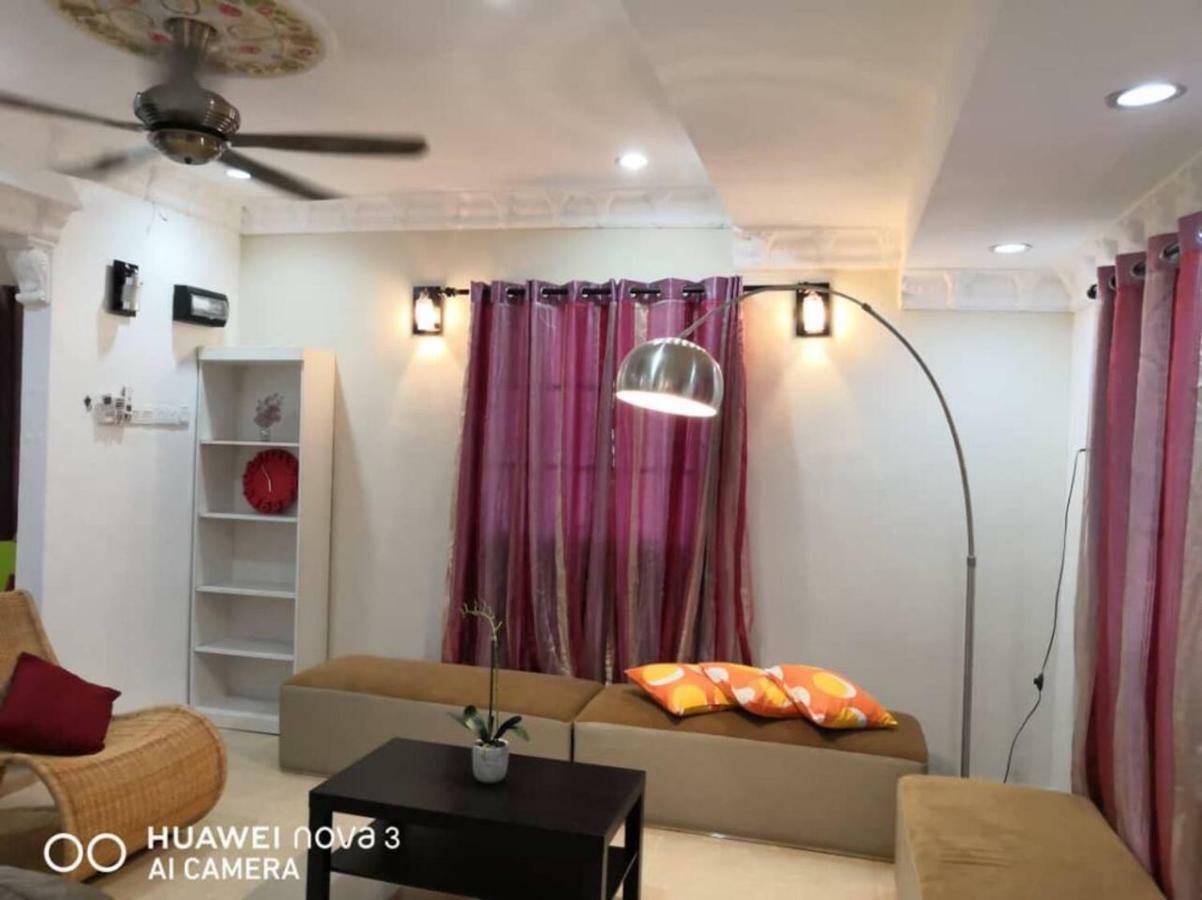 Ibu Home-To-Stay Pasir Gudang Eksteriør bilde