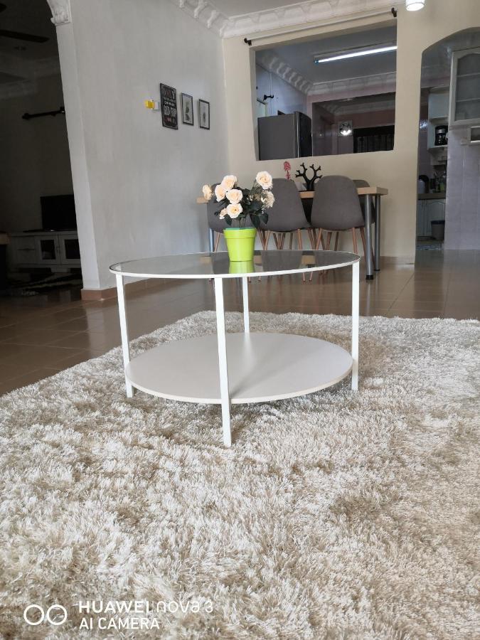 Ibu Home-To-Stay Pasir Gudang Eksteriør bilde