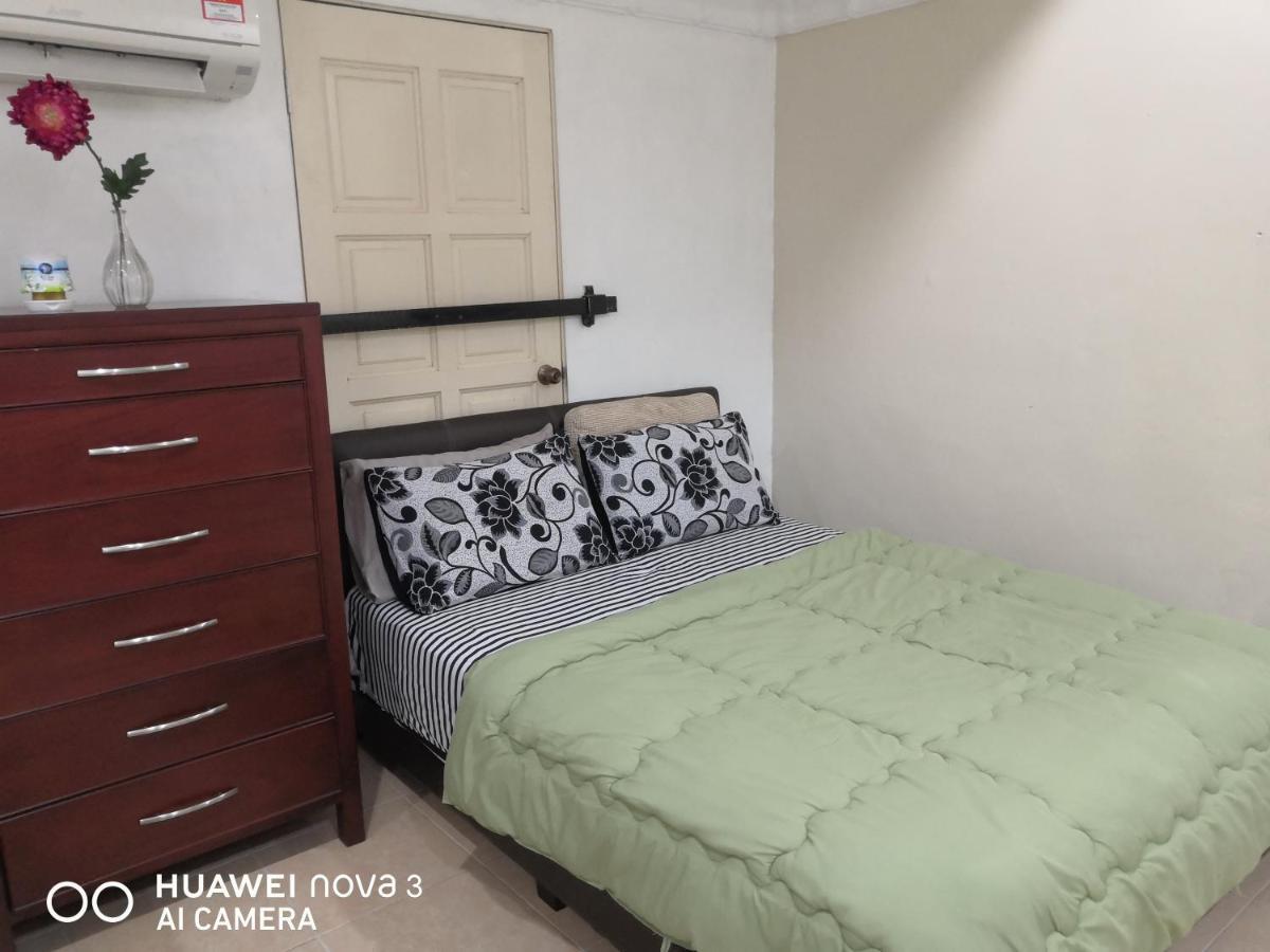 Ibu Home-To-Stay Pasir Gudang Eksteriør bilde